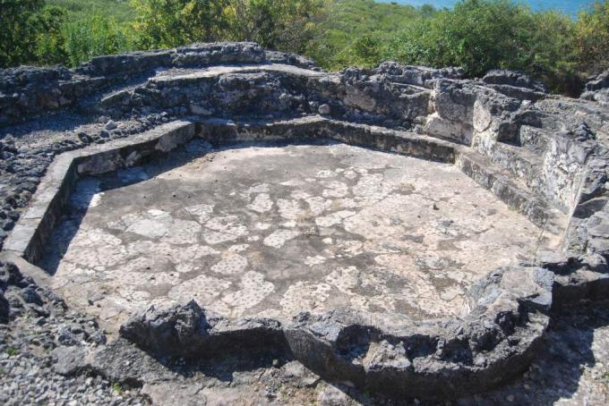 Piscina presso Husuni Kubwa, Kilwa Kisiwani