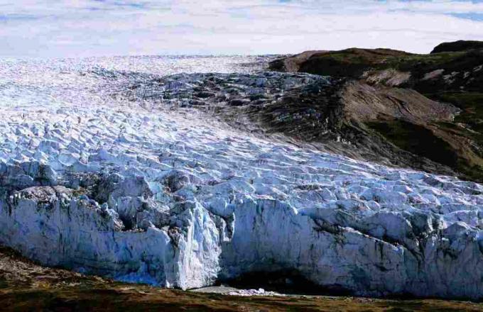 L'aria artica continentale si forma su paesaggi glaciali come questa calotta di ghiaccio della Groenlandia