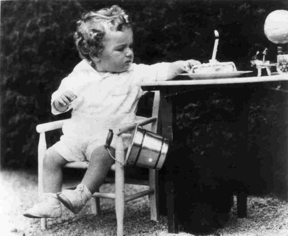 Una foto del piccolo Charlie Lindbergh pochi mesi prima che fosse rapito e ucciso.