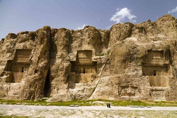 Tombe dell'Impero persiano di Naqsh-e Rostam, Marvdascht, Fars, Iran, Asia