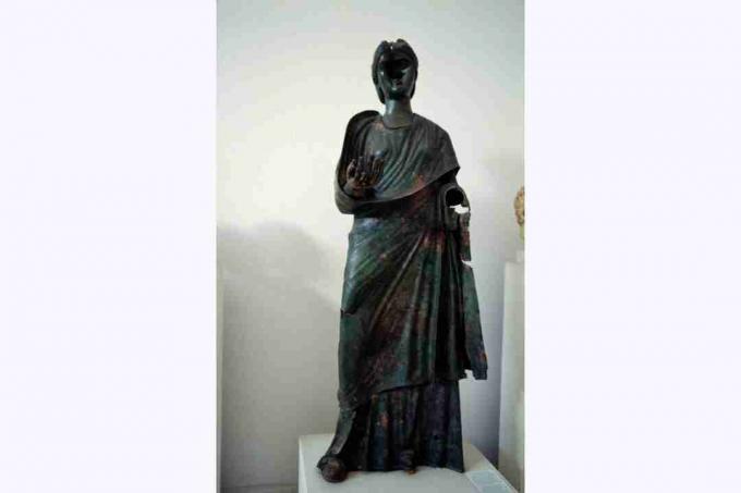 Statua in bronzo di Julia Mamaea, madre di Alessandro Severo, trovata a Sparta, civiltà romana, III secolo