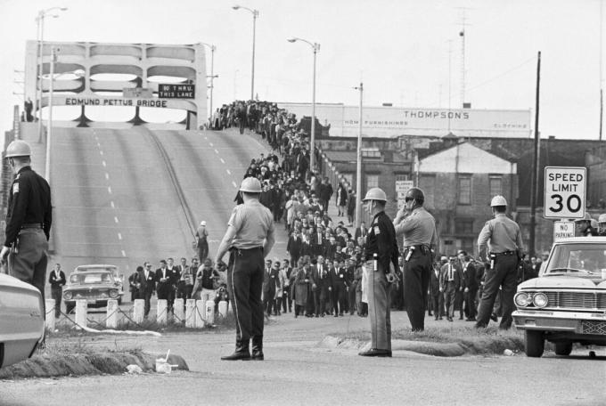 Altre manifestazioni seguirono le violenze verificatesi la domenica sanguinosa sul ponte Edmund Pettus, il 7 marzo 1965.