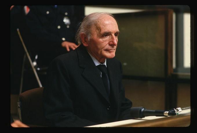 Klaus Barbie in prova