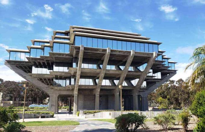 Biblioteca Geisel presso UCSD