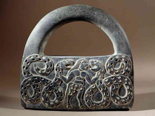 Gilgamesh combatte i serpenti