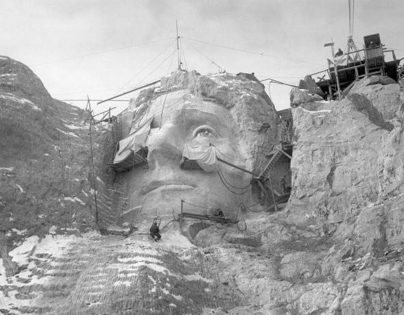 Scolpire Thomas Jefferson sul Monte Rushmore