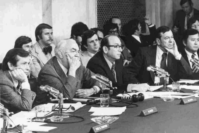 Fotografia dell'udienza della commissione Watergate del Senato del 1973.