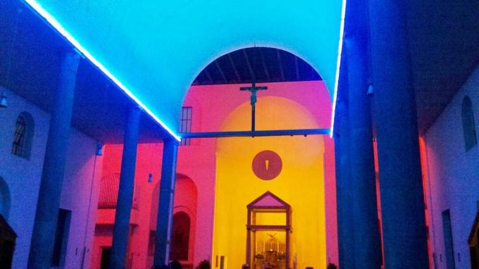 dan flavin santa maria annunciata