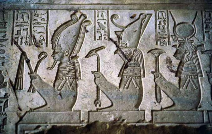 Rilievo di Osiride, Iside e Horus, Periodo tardo (644–322 a.C.)