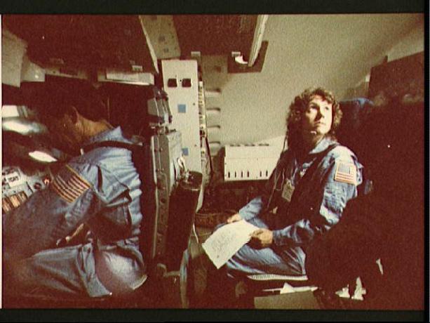 Space Shuttle Challenger Disaster STS-51L Immagini - Christa McAulffe in Shuttle Mission Simulator