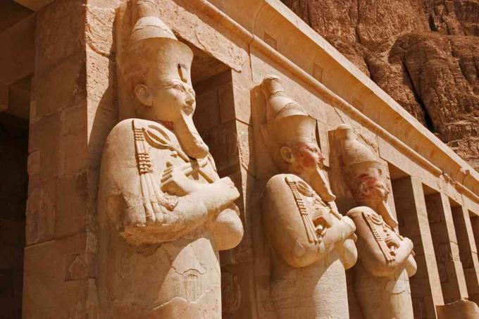 La regina Hatshepsut nel ruolo di Osiride