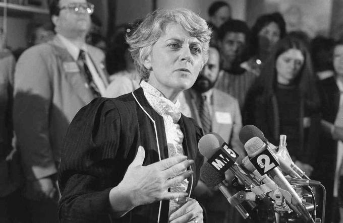 La deputata Geraldine Ferraro parla